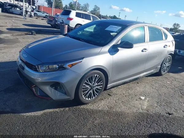 3KPF54AD8PE564131 2023 KIA FORTE - Image 2