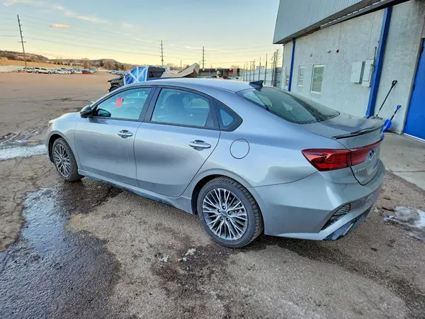 3KPF54AD8PE568681 2023 KIA FORTE - Image 2