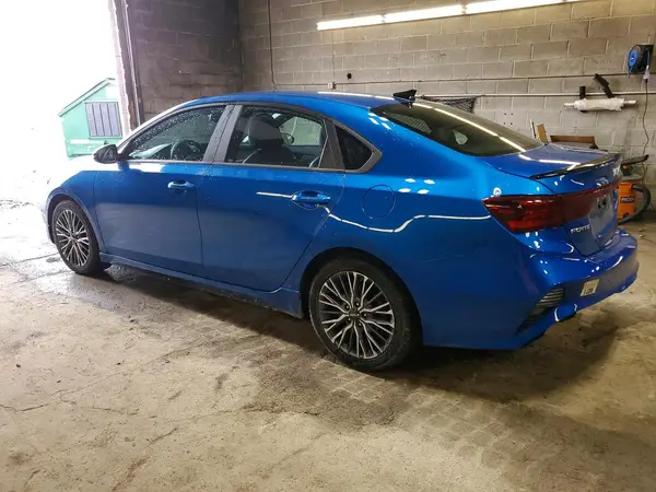3KPF54AD8PE570124 2023 KIA FORTE - Image 2