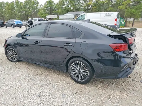 3KPF54AD8PE573329 2023 KIA FORTE - Image 2