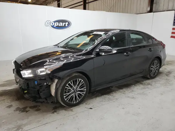 3KPF54AD8PE573587 2023 KIA FORTE - Image 1