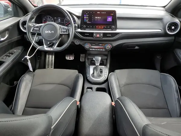 3KPF54AD8PE573587 2023 KIA FORTE - Image 8