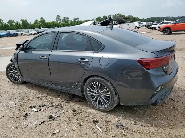 3KPF54AD8PE573637 2023 KIA FORTE - Image 2