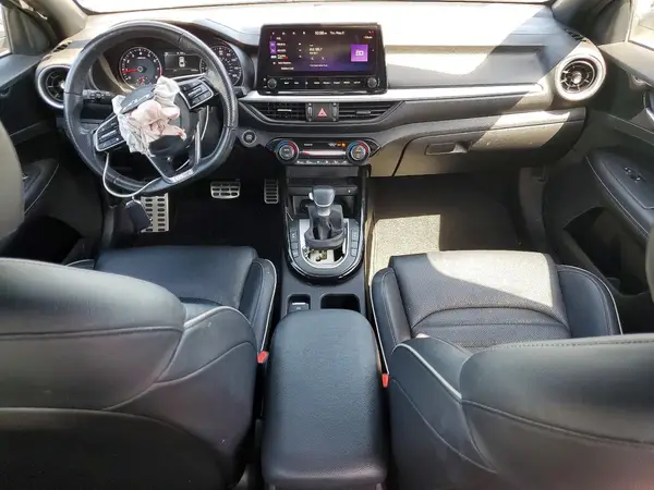 3KPF54AD8PE575047 2023 KIA FORTE - Image 8