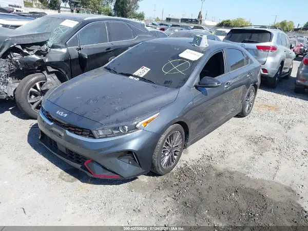3KPF54AD8PE577915 2023 KIA FORTE - Image 2