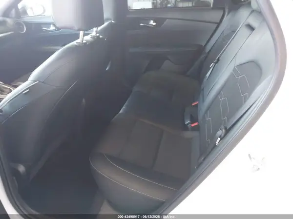 3KPF54AD8PE578787 2023 KIA FORTE - Image 8
