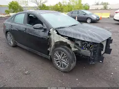3KPF54AD8PE583018 2023 KIA FORTE