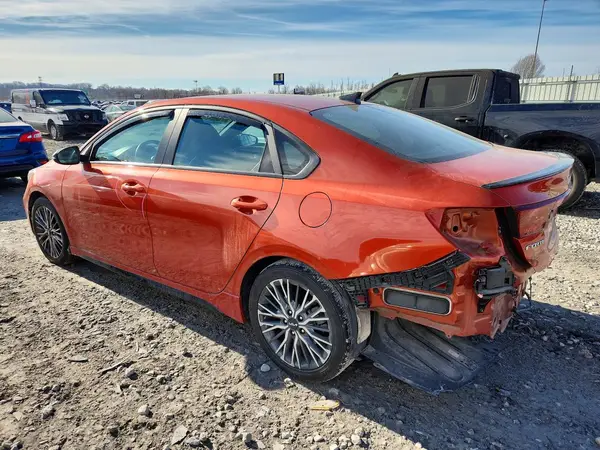 3KPF54AD8PE584234 2023 KIA FORTE - Image 2