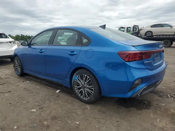 3KPF54AD8PE586601 2023 KIA FORTE - Image 2