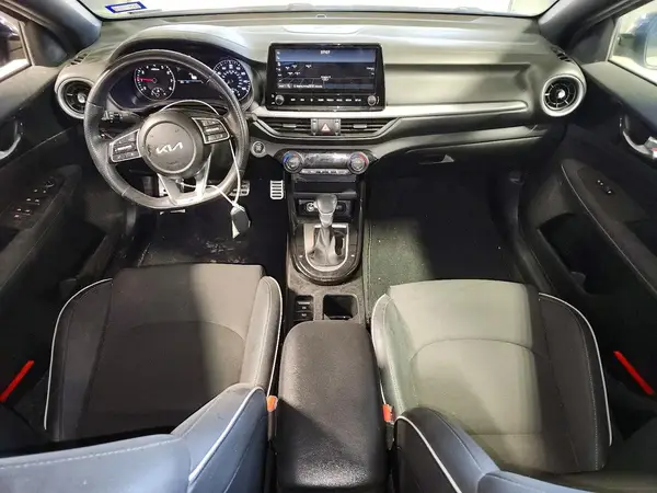 3KPF54AD8PE586694 2023 KIA FORTE - Image 8