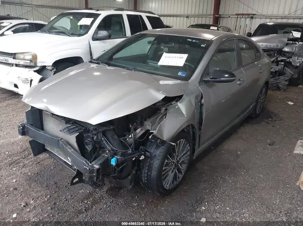 3KPF54AD8PE592513 2023 KIA FORTE - Image 2
