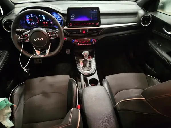 3KPF54AD8PE598151 2023 KIA FORTE - Image 8