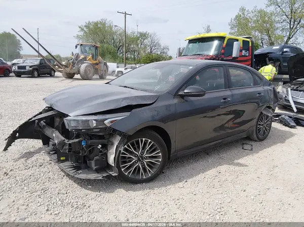 3KPF54AD8PE598179 2023 KIA FORTE - Image 2