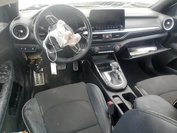 3KPF54AD8PE599641 2023 KIA FORTE - Image 8