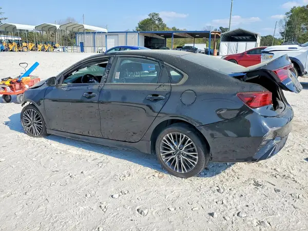 3KPF54AD8PE602330 2023 KIA FORTE - Image 2
