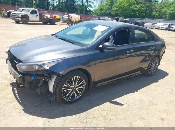 3KPF54AD8PE606894 2023 KIA FORTE - Image 2