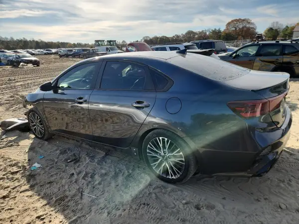 3KPF54AD8PE606927 2023 KIA FORTE - Image 2