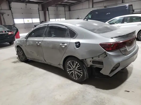 3KPF54AD8PE613523 2023 KIA FORTE - Image 2