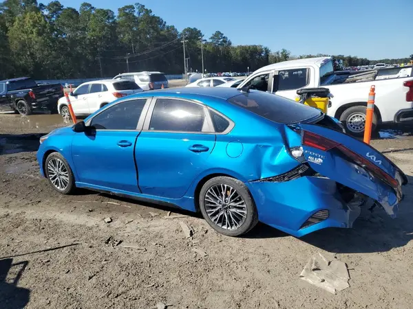 3KPF54AD8PE632931 2023 KIA FORTE - Image 2