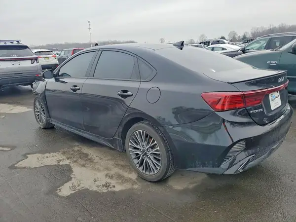 3KPF54AD8PE633528 2023 KIA FORTE - Image 2