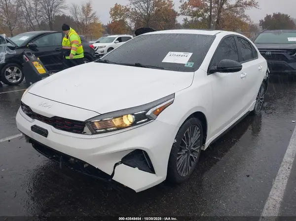 3KPF54AD8PE638597 2023 KIA FORTE - Image 2