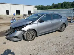 3KPF54AD8PE642195 2023 KIA FORTE