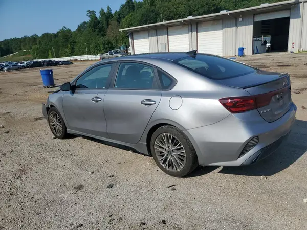 3KPF54AD8PE642195 2023 KIA FORTE - Image 2