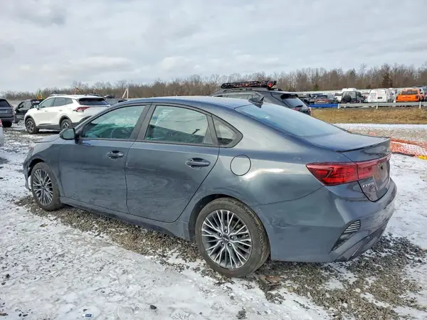 3KPF54AD8PE646196 2023 KIA FORTE - Image 2