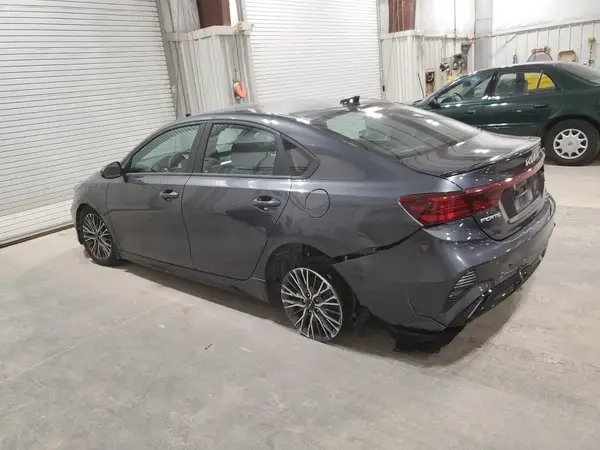 3KPF54AD8PE647414 2023 KIA FORTE - Image 2