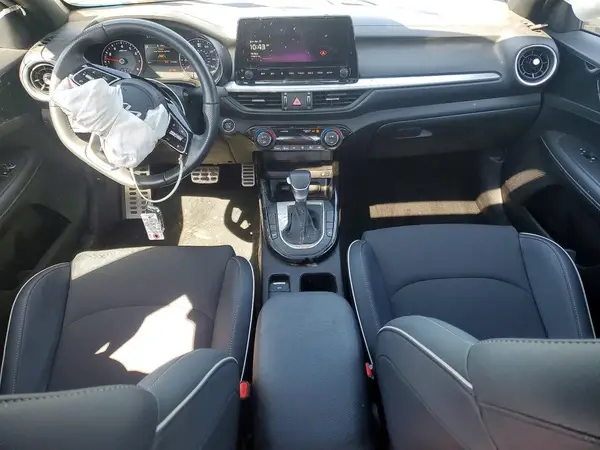 3KPF54AD8PE648384 2023 KIA FORTE - Image 8