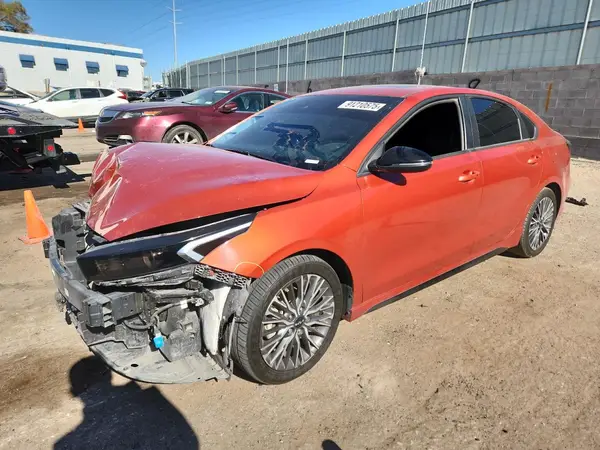 3KPF54AD8PE651737 2023 KIA FORTE - Image 1