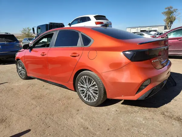 3KPF54AD8PE651737 2023 KIA FORTE - Image 2