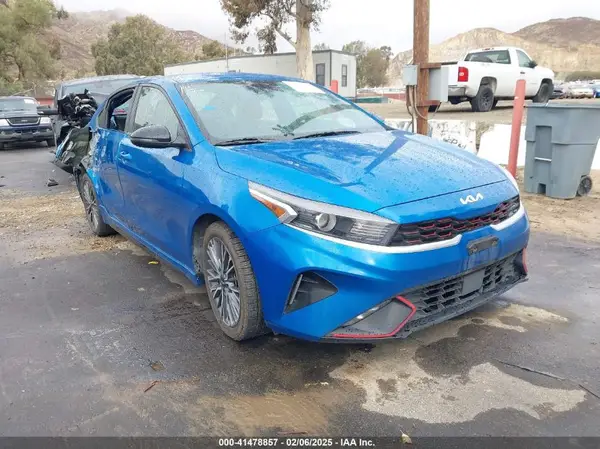 3KPF54AD8PE652127 2023 KIA FORTE - Image 1