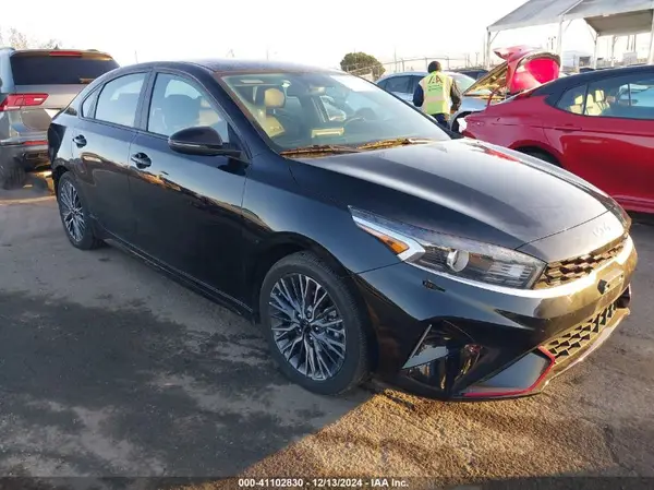3KPF54AD8PE653097 2023 KIA FORTE - Image 1
