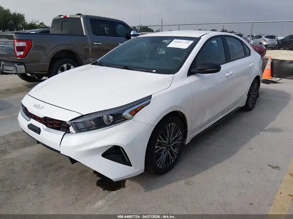 3KPF54AD8PE654315 2023 KIA FORTE - Image 2