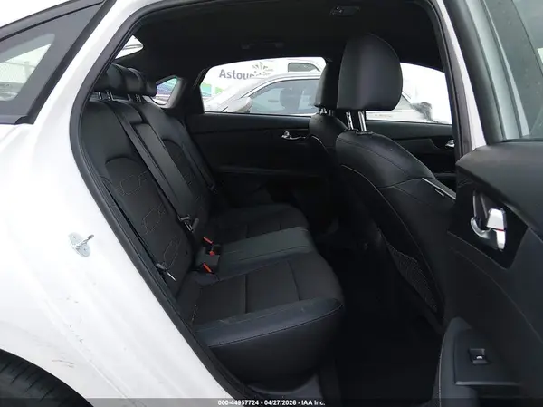 3KPF54AD8PE654315 2023 KIA FORTE - Image 8