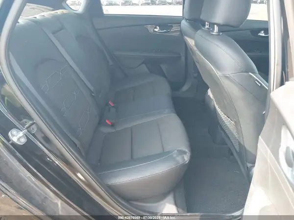 3KPF54AD8PE654413 2023 KIA FORTE - Image 8
