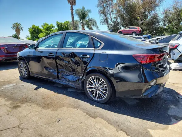 3KPF54AD8PE665203 2023 KIA FORTE - Image 2