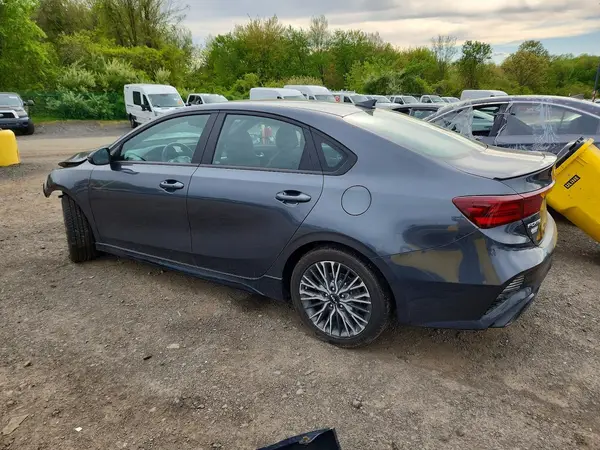 3KPF54AD8PE672393 2023 KIA FORTE - Image 2