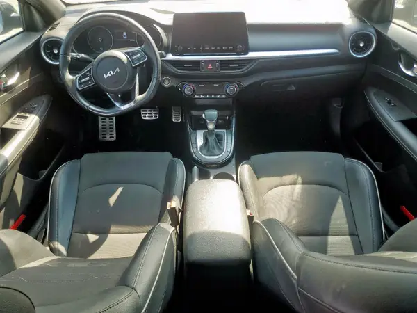 3KPF54AD8PE673818 2023 KIA FORTE - Image 8