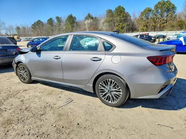 3KPF54AD8PE680087 2023 KIA FORTE - Image 2