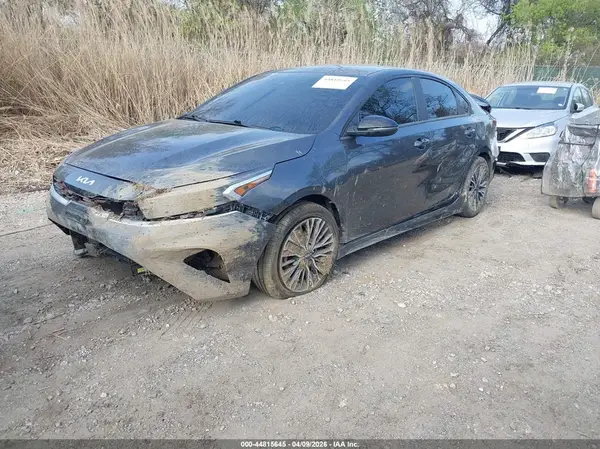3KPF54AD8PE686570 2023 KIA FORTE - Image 2