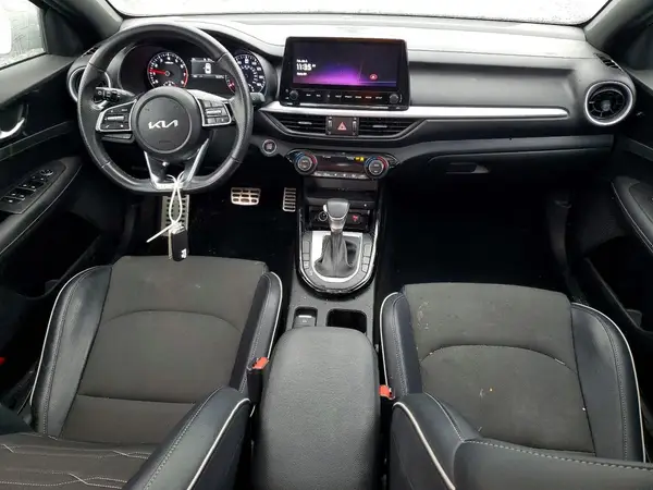 3KPF54AD8RE700860 2024 KIA FORTE - Image 8