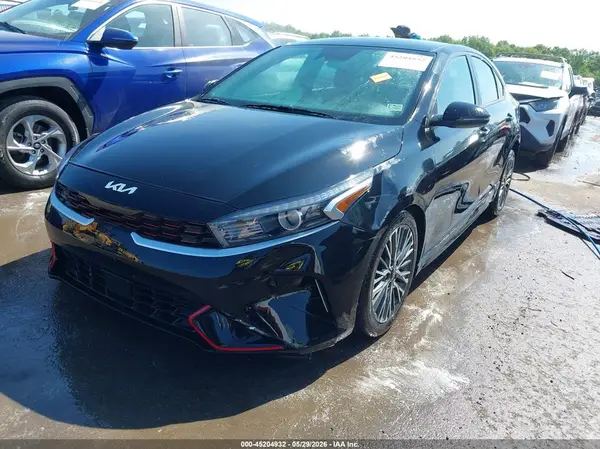 3KPF54AD8RE710496 2024 KIA FORTE - Image 2