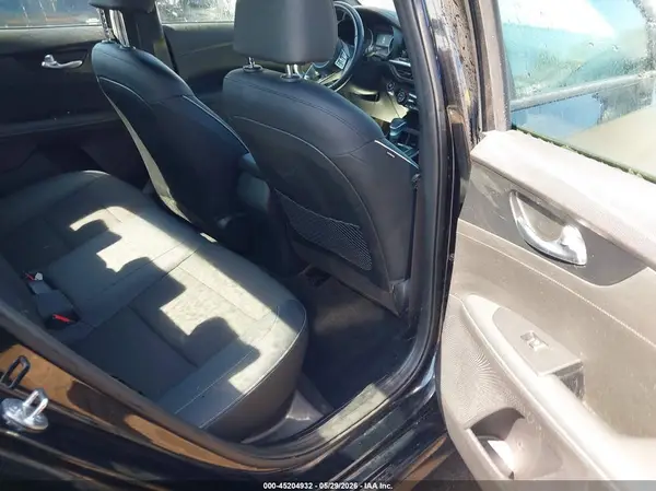 3KPF54AD8RE710496 2024 KIA FORTE - Image 8