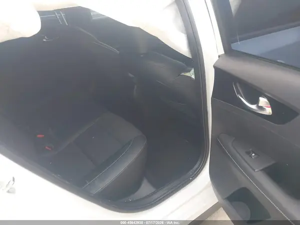 3KPF54AD8RE718081 2024 KIA FORTE - Image 8