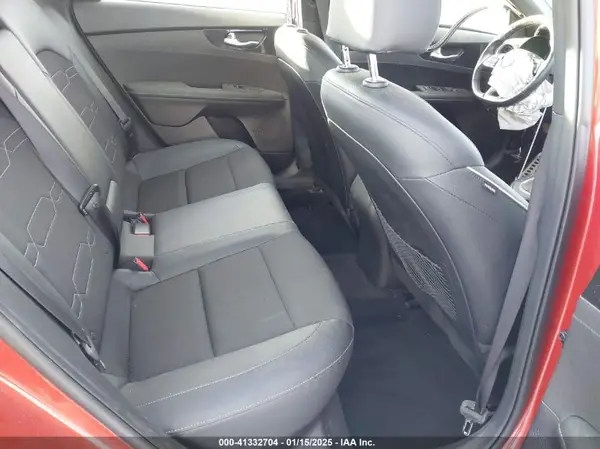 3KPF54AD8RE731381 2024 KIA FORTE - Image 8