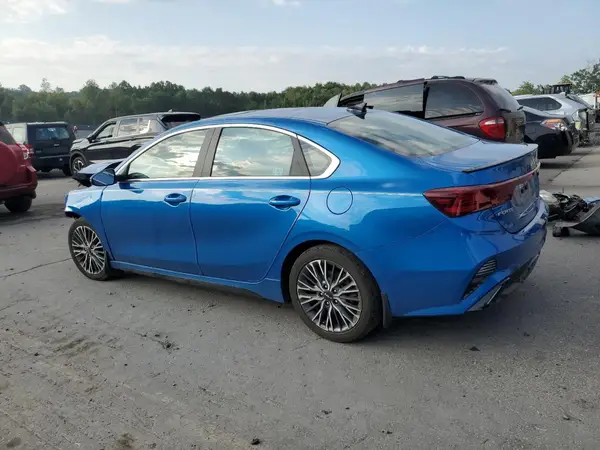 3KPF54AD8RE733681 2024 KIA FORTE - Image 2