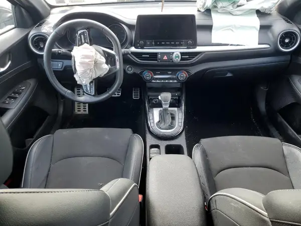 3KPF54AD8RE733681 2024 KIA FORTE - Image 8