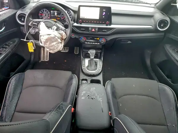 3KPF54AD8RE742039 2024 KIA FORTE - Image 8